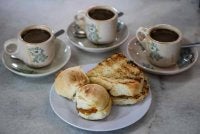 Kopi perpaduan di Kedai Kopi Hai Peng, Chukai. - Bernama