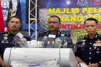 Mohd Yusoff semasa sidang akhbar Pelupusan Barang Kes Melibatkan Dadah di IPK Kelantan, pada Ahad.