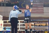 Mia diumum sebagai pemenang acara muay thai wanita kategori 42-45kg pada SUKMA Selangor 2026. Foto FB Muaythai Malaysia
