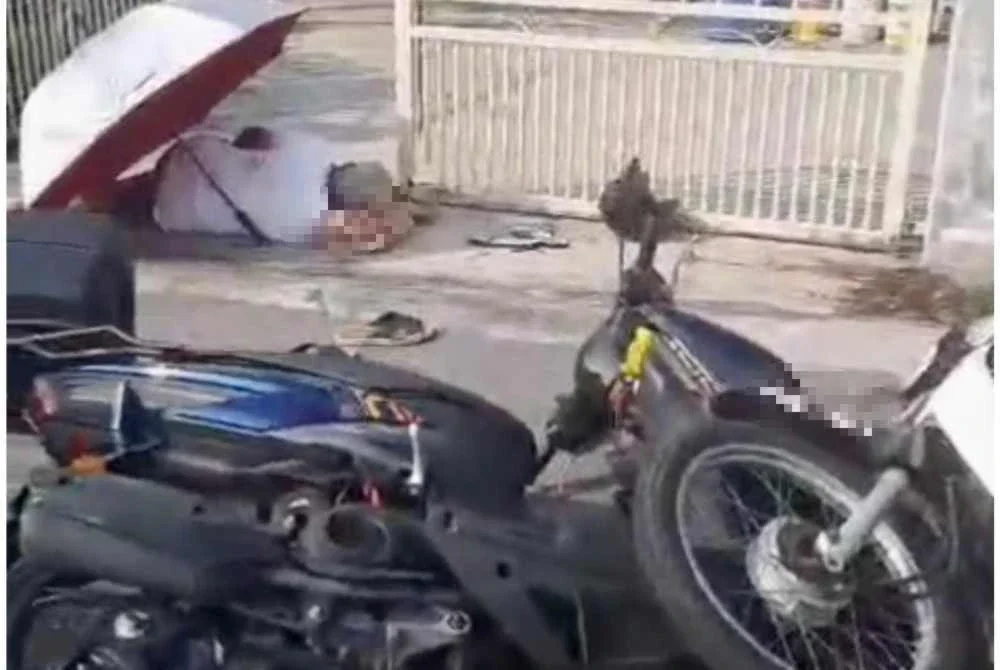 Mangsa mengalami cedera parah selepas dipukul suspek di hadapan rumahnya.