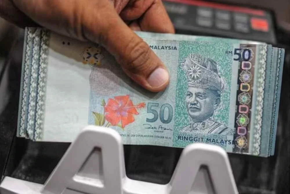 Kekuatan ringgit tidak seharusnya bergantung semata-mata kepada kelemahan dolar AS. Gambar hiasan 
