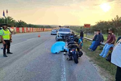 Mangsa maut di tempat kejadian akibat parah di kepala dan badan