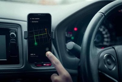 PPIM menggesa semua penyedia platform p-hailing di Malaysia tidak mengenakan sebarang bentuk penalti kepada penghantar beragama Islam sekiranya mereka menolak pesanan tidak halal. Foto hiasan