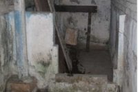 Lokasi mayat mangsa ditemukan membusuk selepas beberapa hari dibunuh dalam kejadian di di Tanah Merah, Jalan Leila, Sandakan.
