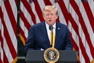 Trump ketika menyampaikan ucapan di Taman Ros Rumah Putih, Washington DC. Foto AFP