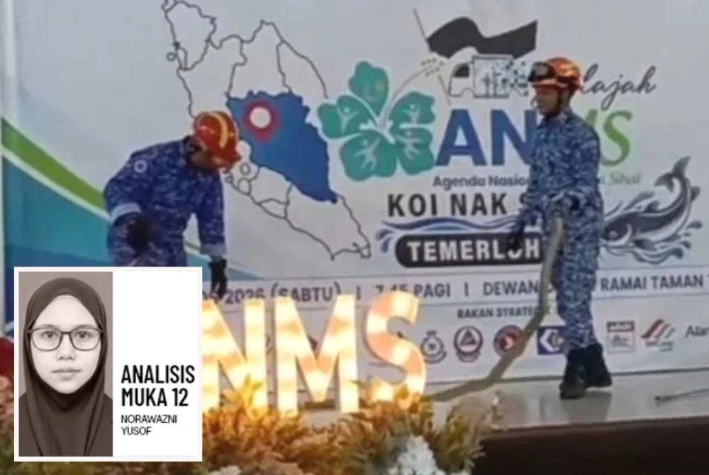 Seorang anggota APM meninggal dunia dipatuk tedung selar ketika melakukan latihan demonstrasi pengendalian reptilia di Dewan Taman Temerloh Jaya, Temerloh, Sabtu lalu.