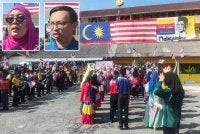 Sambutan Pra Ambang Kemerdekaan Hari Kebangsaan serta peluncuran bendera gergasi Jalur Gemilang di SK Bohor pada Rabu. Gambar kecil Hazrina (kiri) dan Mohd Tarmizi.