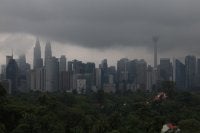 MetMalaysia mengeluarkan amaran ribut petir dan hujan lebat di 10 negeri dan ibu negara sehingga 9 malam Rabu. Gambar hiasan