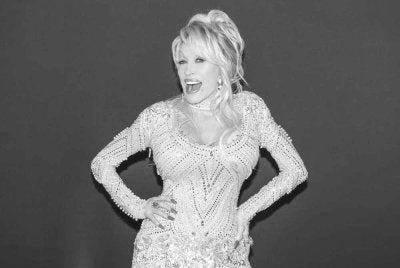 Parton turut mencipta nama di Hollywood menerusi beberapa buah filem. 