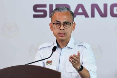 Fahmi bercakap pada sidang media mingguan Kabinet di Menara Komunikasi pada Rabu. Foto Bernama