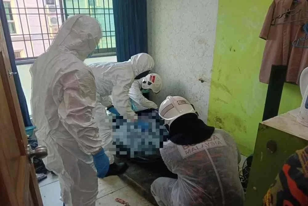 Mayat mangsa dihantar ke Unit Forensik Hospital Labuan untuk proses bedah siasat.