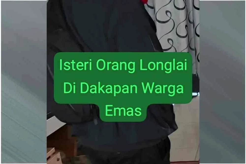 Seorang wanita berusia 40-an yang masih berstatus isteri orang ditahan bersama seorang lelaki warga emas selepas dipercayai berkhalwat di sebuah rumah kampung.