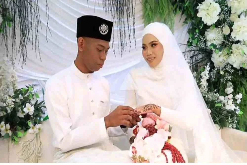 Noor Azilah Hanim pada laman TikTok miliknya memuat naik kenangan perkahwinan bersama Allahyarham.
