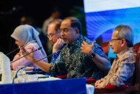 Zambry ketika menjadi panel pada Forum Ilmuwan Malaysia Madani Siri 13 yang bertemakan Pendidikan Masa Depan Negara dan AUKU di Dewan Tunku Canselor (DTC), Universiti Malaya pada Rabu. Foto Bernama