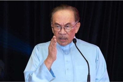Anwar - Foto fail Bernama