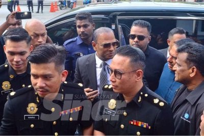 Ahli Parlimen Tapah berusia 58 tahun itu didakwa menerima suapan wang sebagai dorongan dan upah memberikan kelulusan permohonan 1,000 kuota pekerja asing. Foto SINARHARIAN/ASRIL ASWANDI SHUKOR