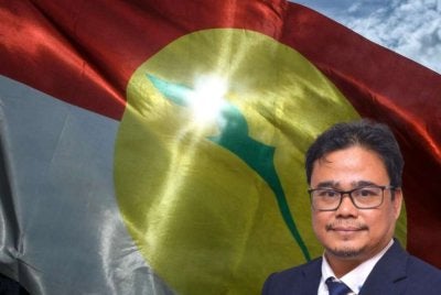 Azrie menjelaskan, walaupun keputusan PRN15 menyaksikan PN sapu bersih kesemua 32 kerusi DUN dengan perolehan 473,027 undi atau 68.5 peratus, UMNO-BN sebenarnya masih memiliki asas sokongan tegar yang signifikan menerusi 197,972 undi atau 28.7 peratus.