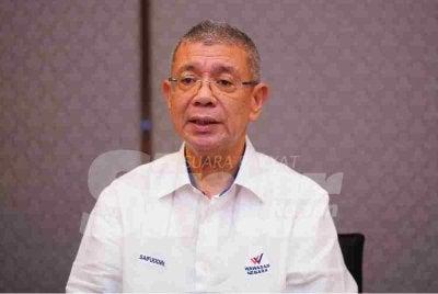 Saifuddin ketika sidang akhbar selepas selesai Majlis Penyampaian Watikah Pelantikan Ketua-Ketua Bahagian (Penaja) Parti Wawasan Negara, pada Jumaat. Foto SINAR HARIAN/MOHD HALIM ABDUL WAHID