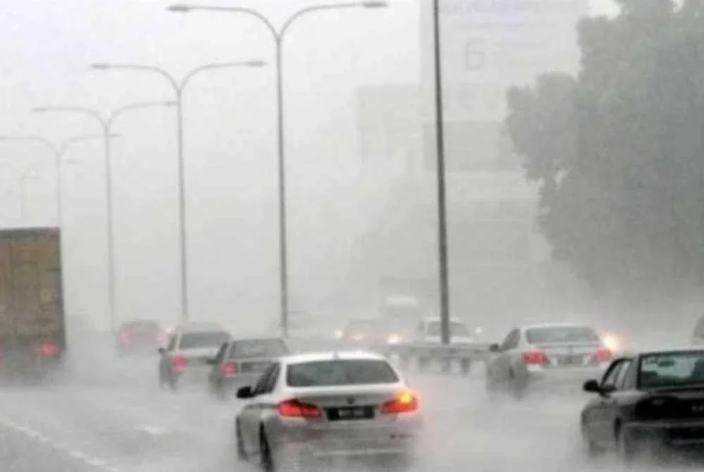 MetMalaysia mengeluarkan amaran ribut petir, hujan lebat dan angin kencang di enam negeri dan Kuala Lumpur,