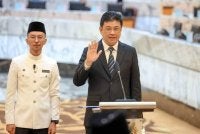 Andrew mengangkat sumpah sebagai ADUN Stulang di DUN Johor pada Khamis. FOTO: Facebook Andrew Chen Kah Eng