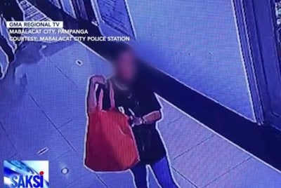 Rakaman CCTV dipercayai suspek membawa bayi berkenaan dalam 'ecobag'. Foto Saksi