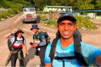Dari kiri, Muhammad Zaki, Muhammad Adib dan Muhammad Muhaimin - Foto: Thread.com/emyliatahar
