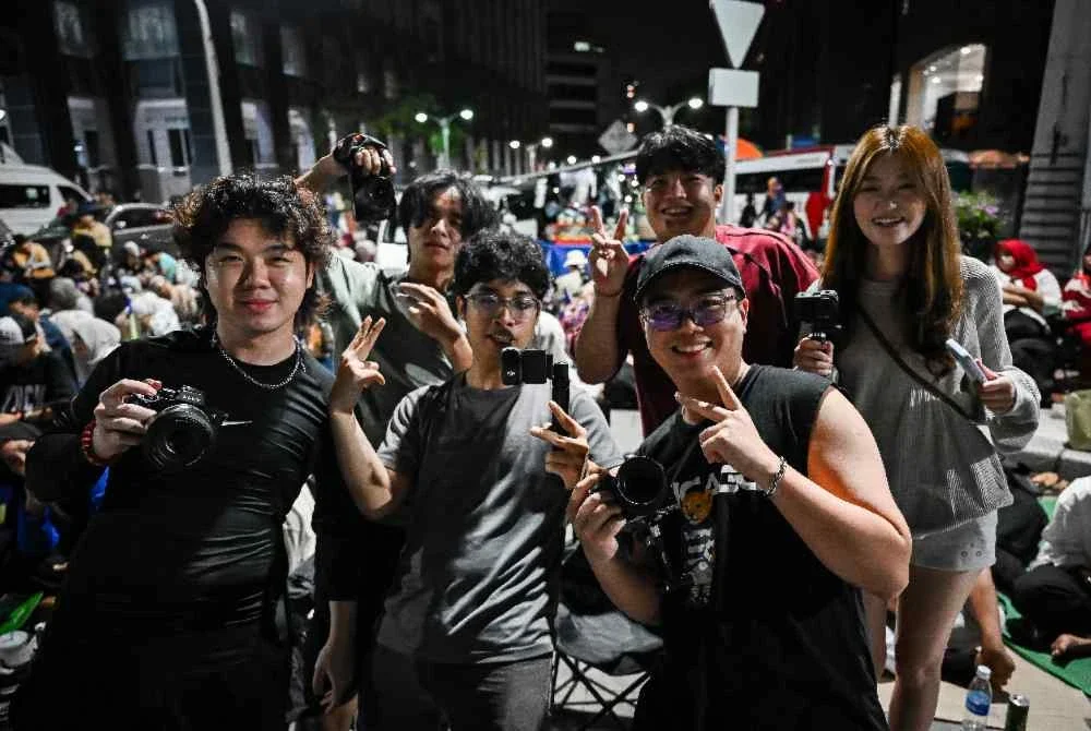 Kumpulan produksi Mock Busy ketika ditemubual pada Sambutan Hari Kebangsaan 2026 di Dataran Putrajaya. Foto Bernama