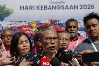 Fahmi ditemu bual pemberita selepas Sambutan Hari Kebangsaan 2026 di Dataran Putrajaya. Foto Bernama 