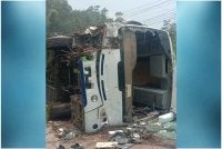 Bas bawa rombongan pelajar terbabit dalam kemalangan di simpang tiga Kota Belud-Kundasang.