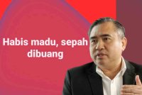 Hantaran Anthony di Facebook