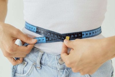Jika mahu menurunkan berat badan, lakukanlah secara sihat melalui pemakanan seimbang, aktiviti fizikal dan perubahan gaya hidup. Foto hiasan