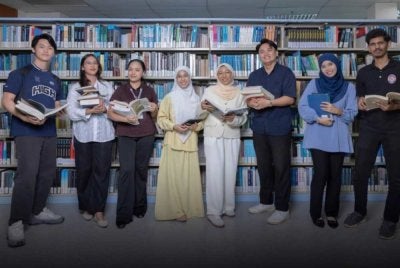 Di UMS, setiap halaman membuka ruang kepada ilmu, setiap pertemuan membina persahabatan dan setiap impian membawa kita lebih jauh.
