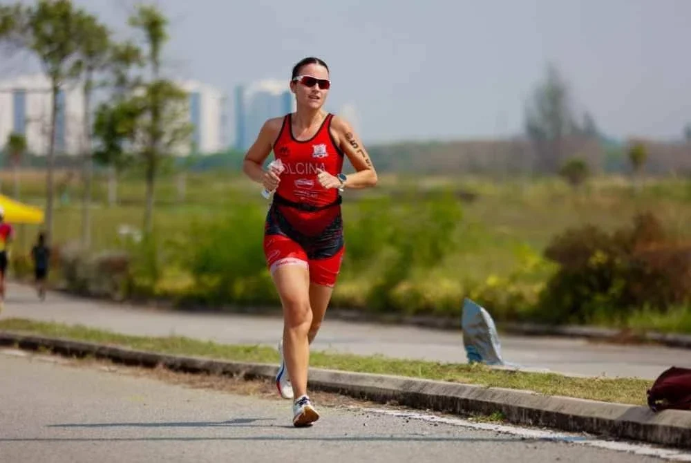 Olcina menjuarai kategori wanita triatlon Jarak Olimpik Festival Sukan Antarabangsa Melaka di Encore Melaka pada Ahad.