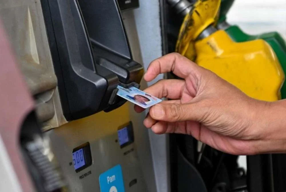 Had kelayakan asas bulanan Budi Madani dinaikkan semula daripada 200 kepada 300 liter bermula hari ini. Foto: Bernama