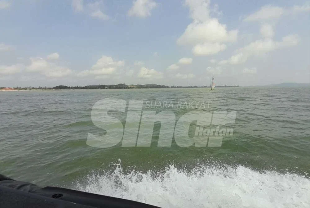 Lokasi insiden dua bot bertembung berhampiran Kuala Sungai Mersing.