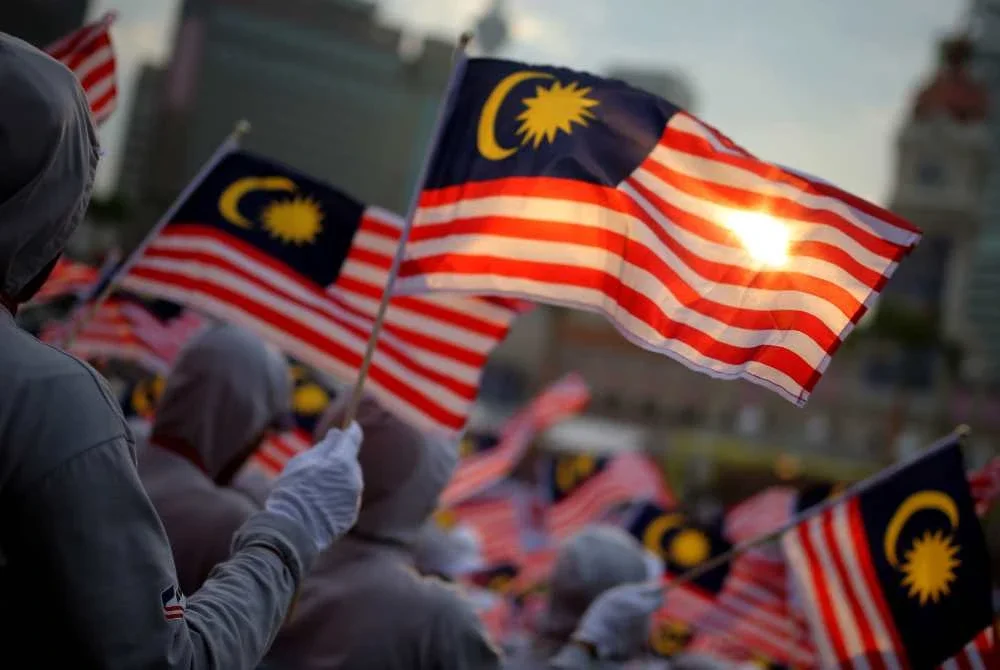 Tiga dekad bukanlah tempoh yang panjang tetapi sebenarnya singkat dalam konteks pembinaan negara dan pertukaran generasi. - Gambar hiasan