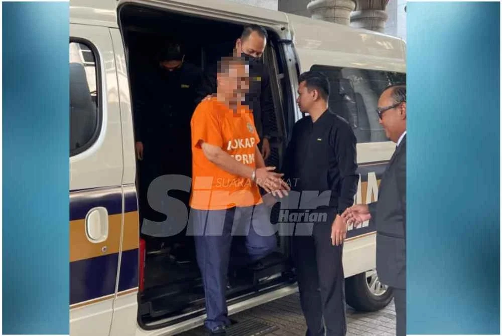 Beliau disiasat mengikut Seksyen16(a)(A) Akta SPRM 2009.