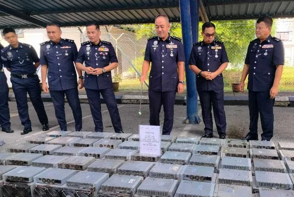 Sindiket pecah masuk rumah kedai kosong lombong bitcoin