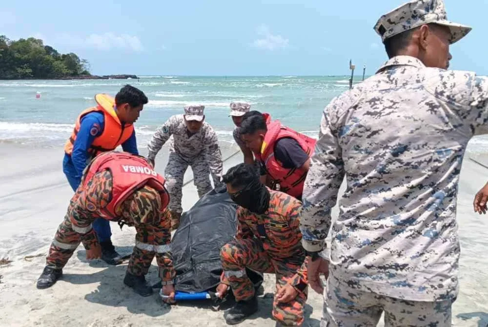 Mayat Alif Taqiudin ditemukan lemas di Pantai Tanjung Lompat, Tanjung Balau, Penawar pada Selasa.