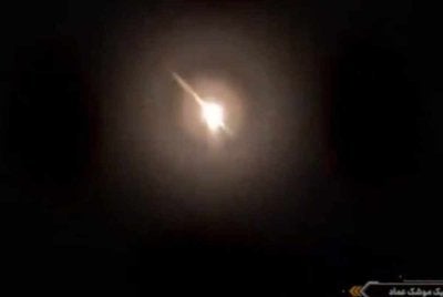 Tangkap layar rakaman dikeluarkan pada 1 September 2026 menunjukkan Angkatan Tentera Iran melancarkan peluru berpandu balistik Kheibar Shekan ke arah kepentingan Amerika Syarikat di Jordan. Foto: Presstv