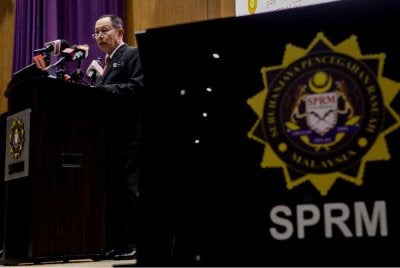 Abd Halim bercakap pada Sidang Media Khas SPRM di Ibu Pejabat SPRM. Foto: Bernama 