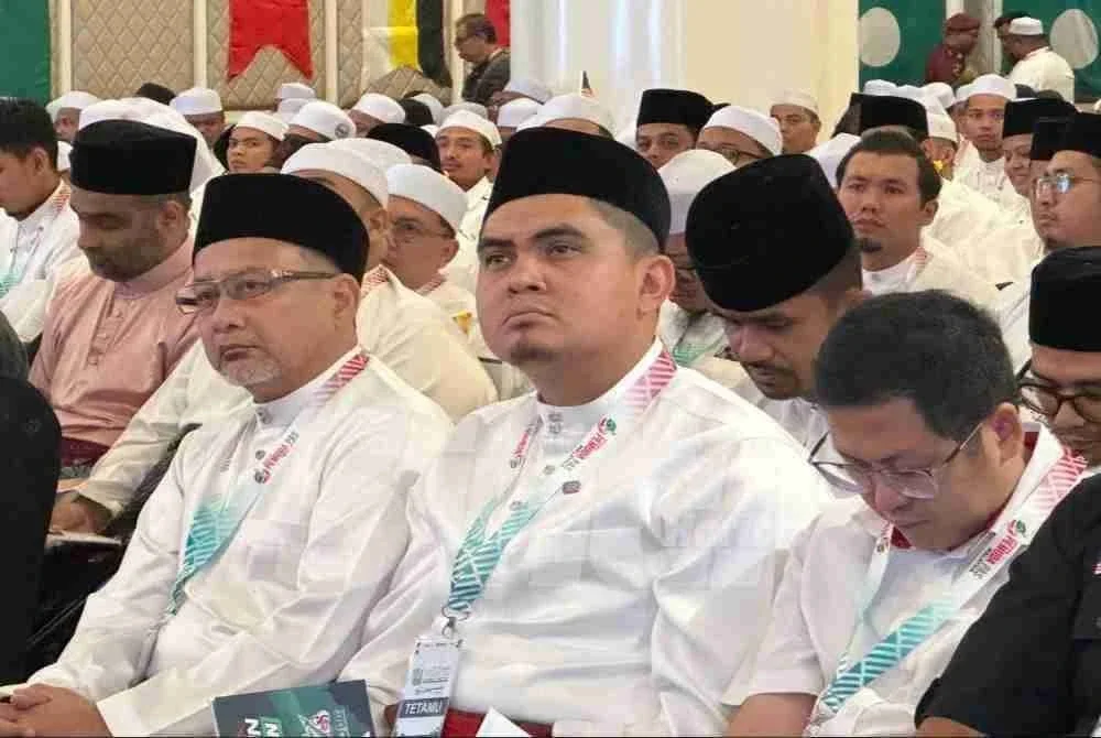 Akmal Saleh hadir Muktamar Pemuda Pas Akmal Saleh hadir Muktamar Pemuda Pas