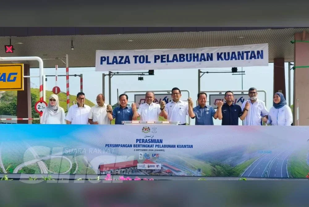 Majlis Perasmian Pembukaan Persimpangan Bertingkat Pelabuhan Kuantan LPT2 pada Khamis.