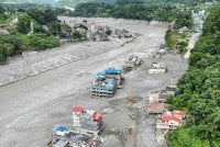 Banjir berkenaan berlaku berlaku pada 26 Ogos apabila glasier di Gunung Langtang Lirung, Nepal, pecah pada ketinggian kira-kira 5,200 meter. FOTO: AFP