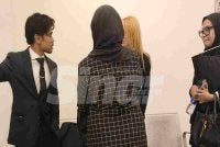 Peguam yang mewakili individu berkenaan hadir bersama isteri bekas COO TH (dua dari kiri) di Mahkamah Sesyen Shah Alam pada Khamis.