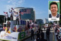 MILO dengan kerjasama KBS menampilkan kereta berhias khas yang menampilkan atlet negara serta pemenang pingat Sukan Komanwel sempena sambutan Hari Kebangsaan 2026.
