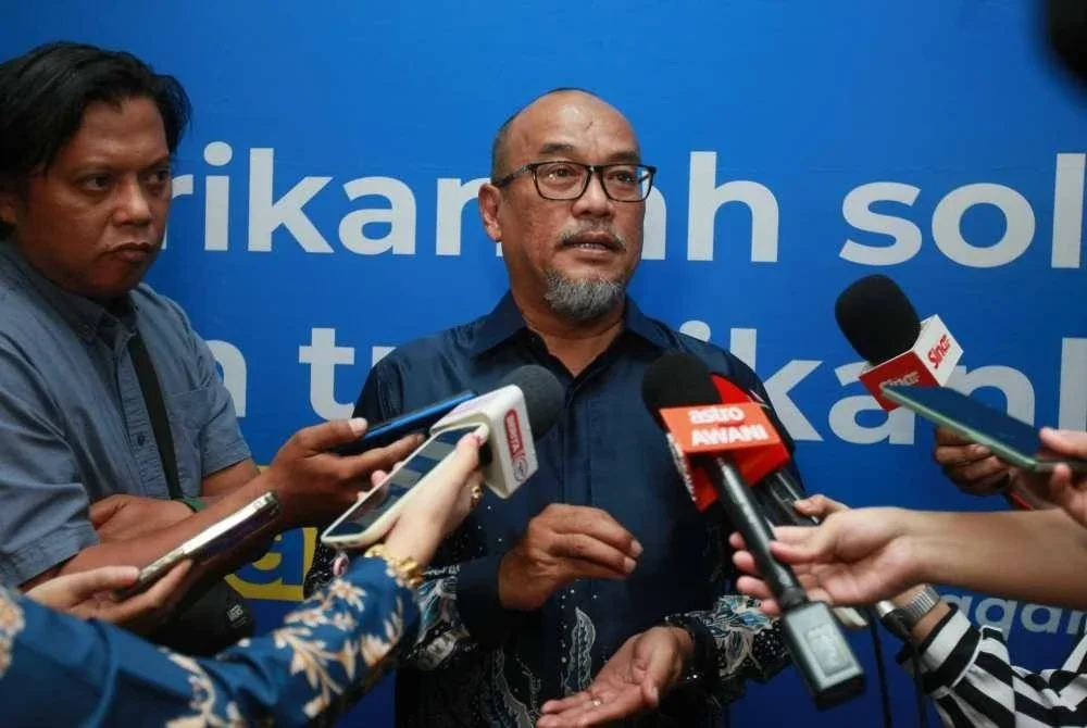 Mohd Khaidzir pada sidang media selepas Majlis Hi-Tea Bersama Raja Muda Selangor, Tengku Amir Shah di sini pada Khamis.