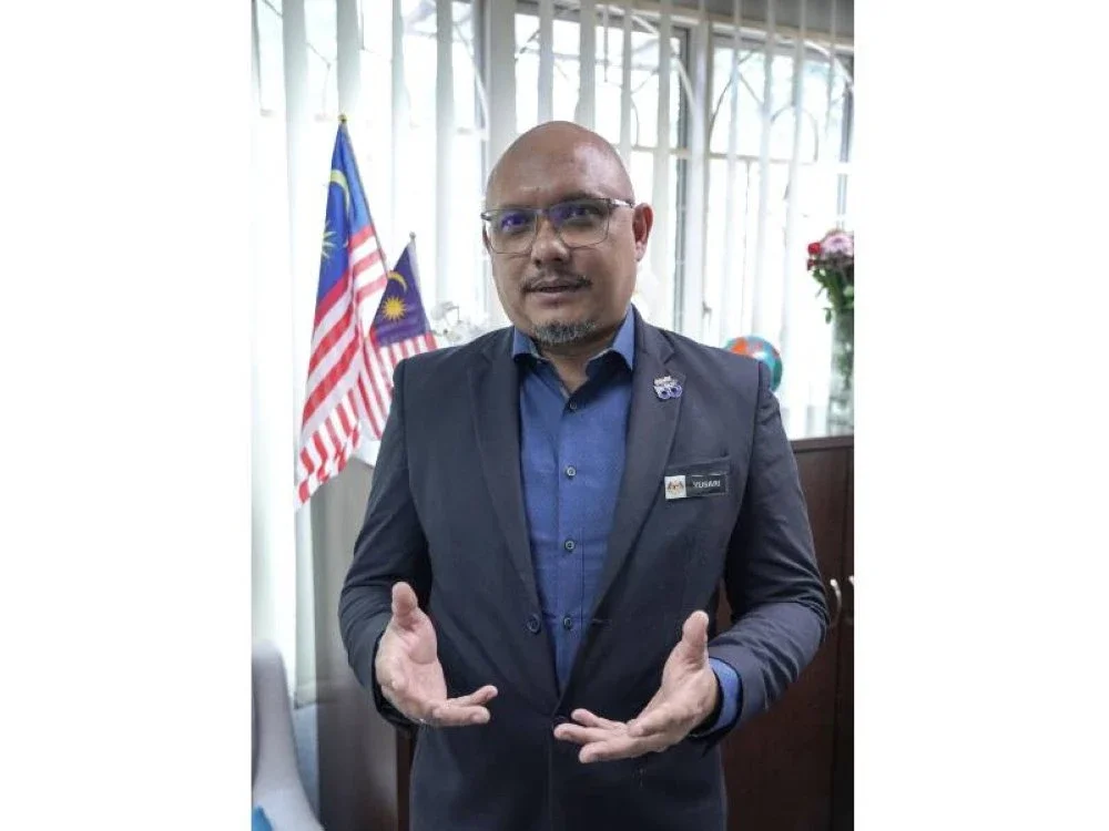 MOHAMMAD YUSARI AMEER
