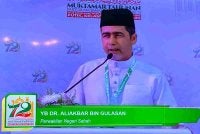 Aliakbar semasa menyampaikan usul dan perbahasan ucapan dasar Presiden pada Muktamar Tahunan Pas Kali Ke-72 di Pusat Tarbiah Islamiah Kelantan (PUTIK), Pengkalan Chepa, pada Jumaat.