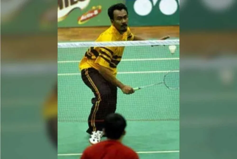 Kenangan Jasmi mewakili negara dalam sukan para badminton.